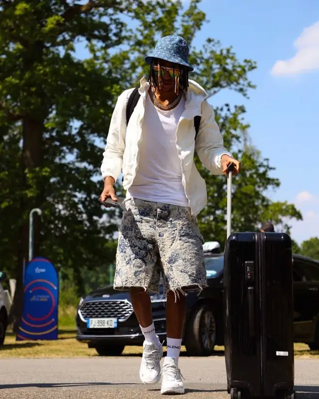 Michael Olise outfit in Louis Vuitton and Balenciaga, 2023