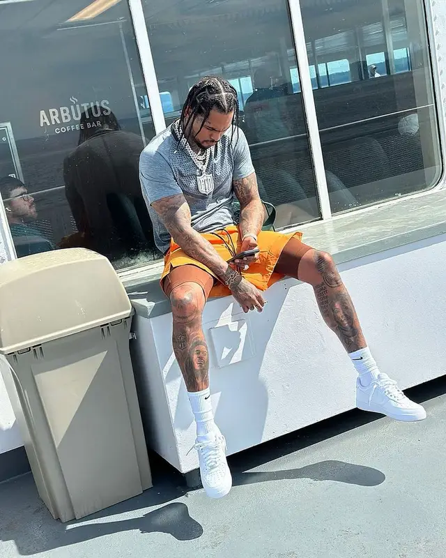 Dave East outfit in Nike, 2023