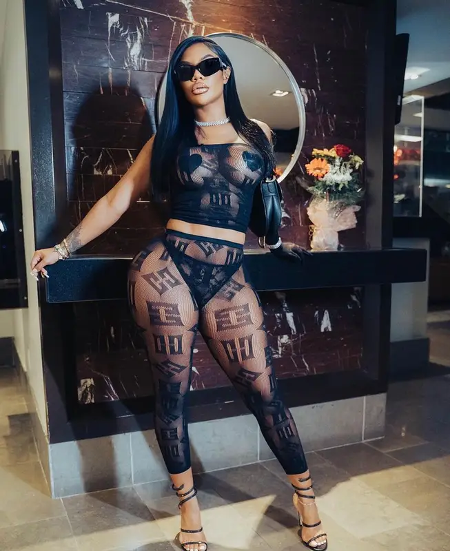 Chinese Kitty outfit in Dior, Balenciaga, and Rene Caovilla, 2023