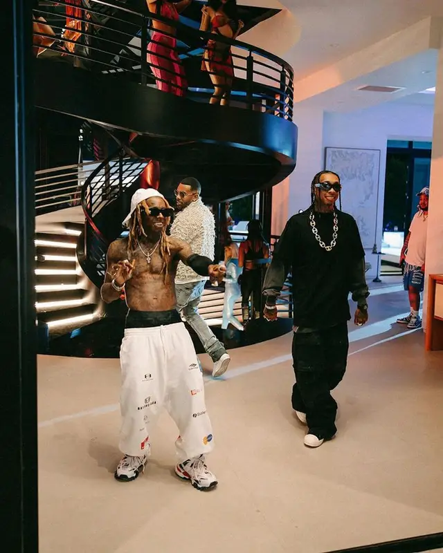 Lil Wayne outfit in Balenciaga, 2023
