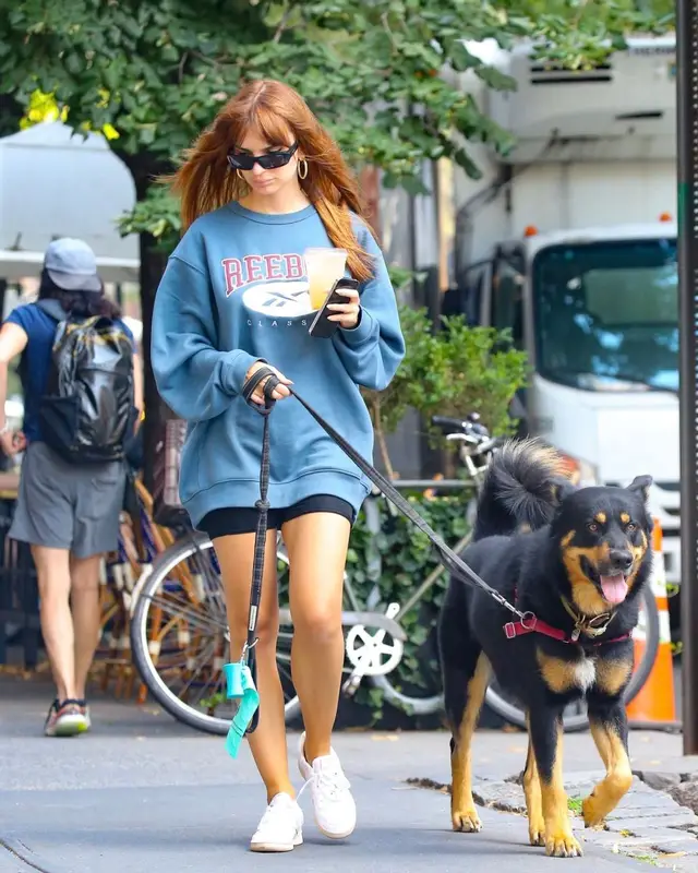 Emily Ratajkowski outfit in Reebok and Vogue Eyewear, 2023