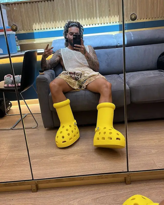 Maluma outfit in Crocs and MSCHF, 2023