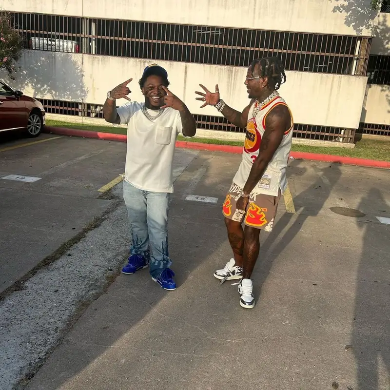 Sauce Walka outfit in Hyde Park, Off-White, and Cartier, 2023