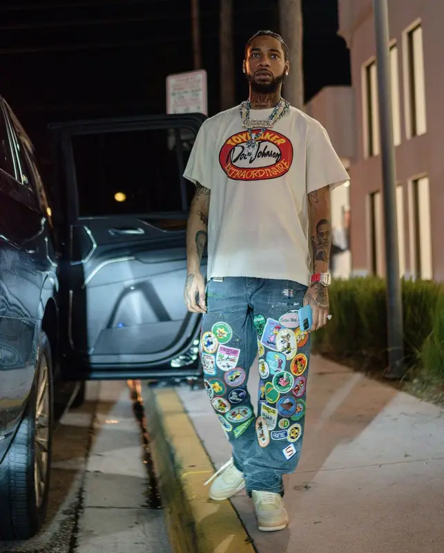 Key Glock outfit in Gallery Dept., Nike, and Off-White, 2023