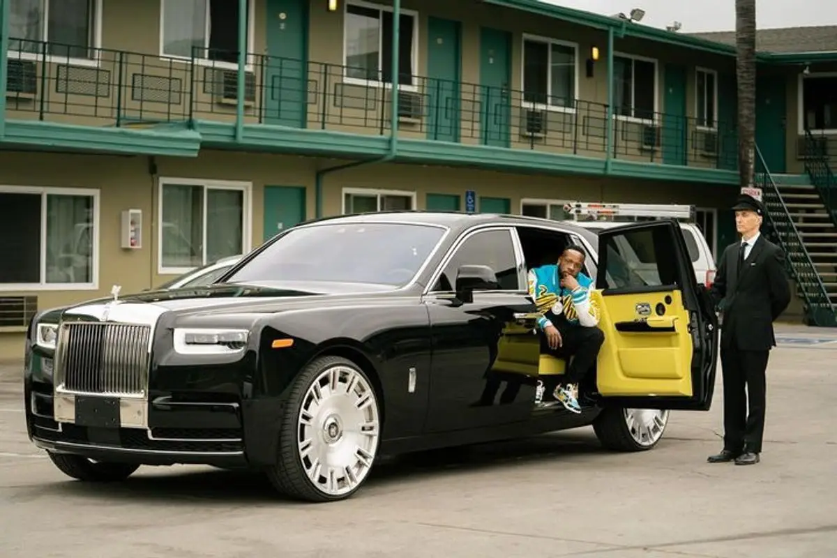 Yo Gotti outfit in Off-White, Ksubi, and Nike, 2023
