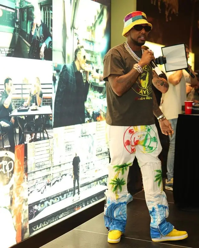 Fabolous outfit in Who Decides War, Nike, and Kleechi, 2023