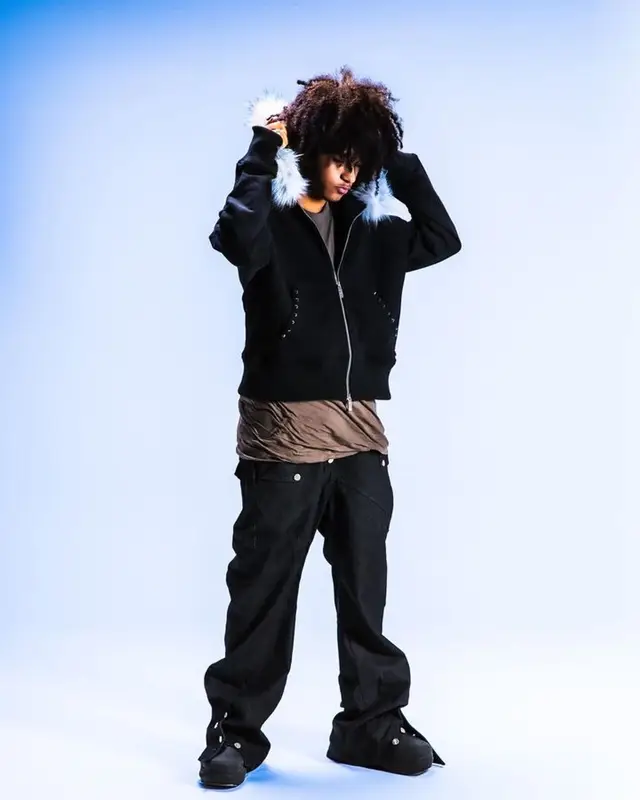 Yen outfit in Corrupt Kid, 2023