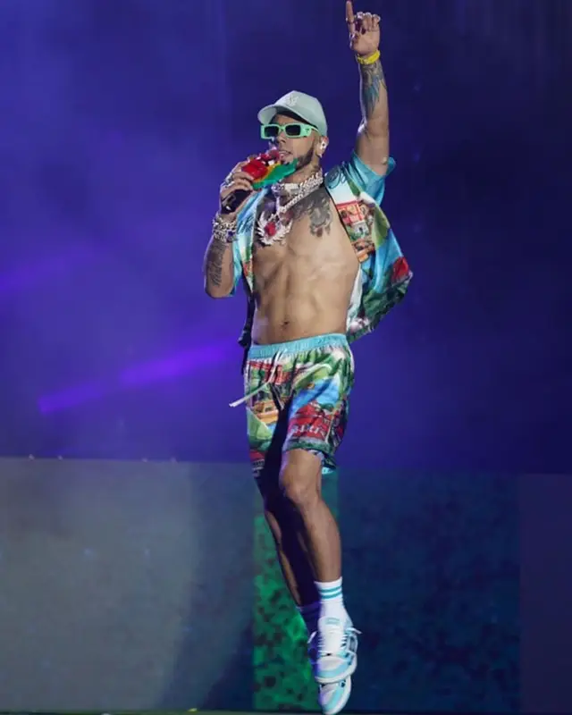 Anuel AA outfit in Gucci and Amiri, 2023