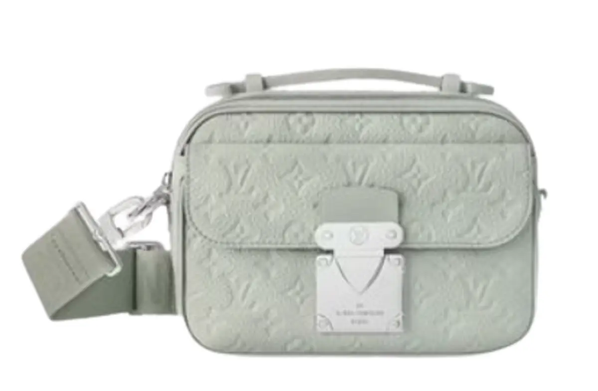 Louis Vuitton Monogram Canvas Leather Small Shoulder Bag $4382