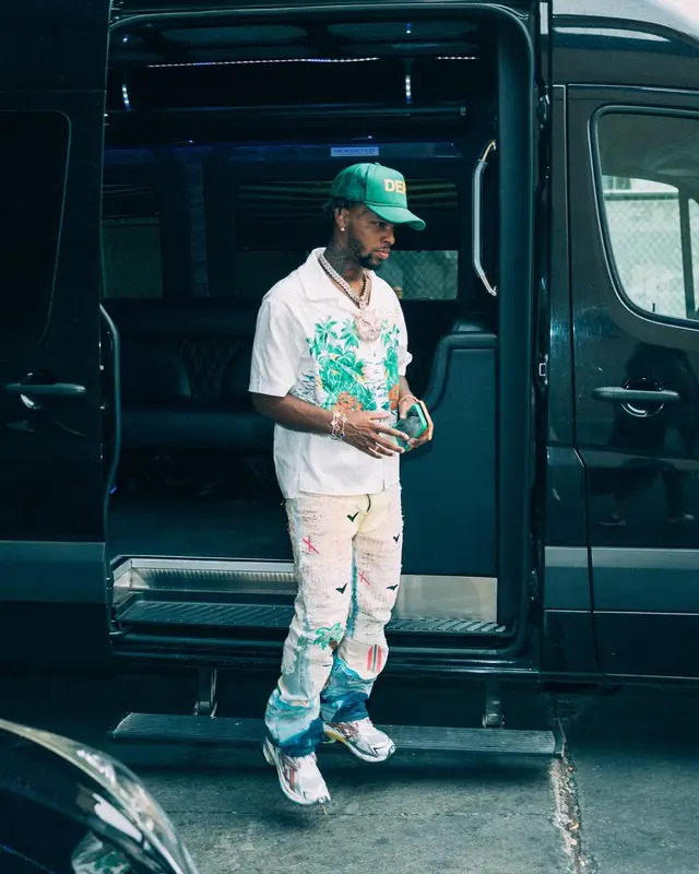 Toosii outfit in Rhude, Who Decides War, and Gallery Dept., 2023