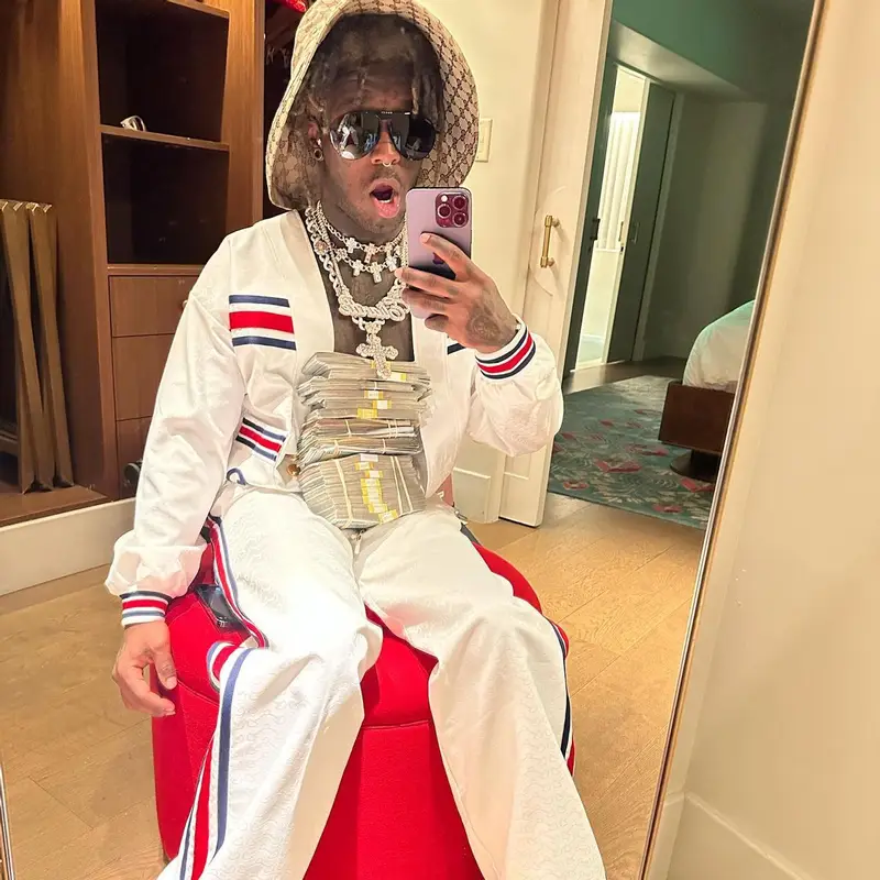 Lil Uzi Vert outfit in Gucci, 2023