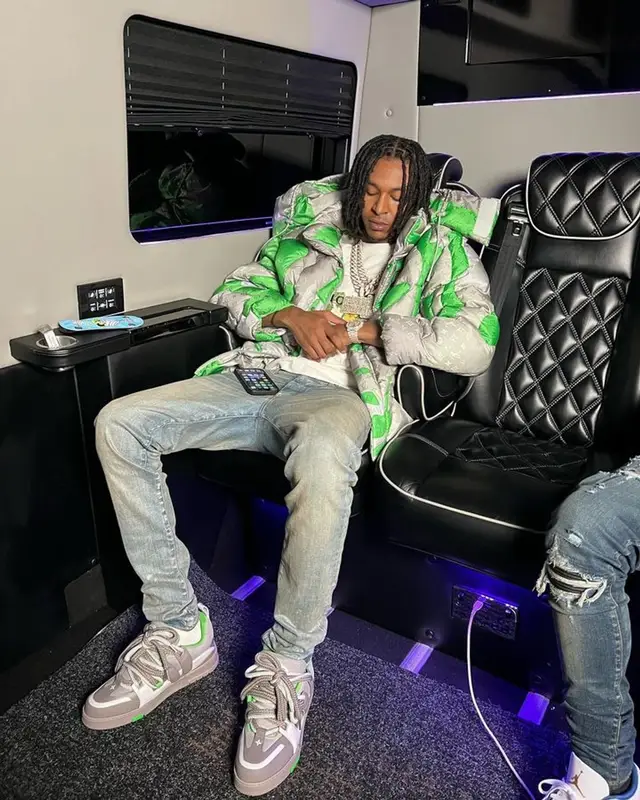 DigDat outfit in Louis Vuitton and Amiri, 2023