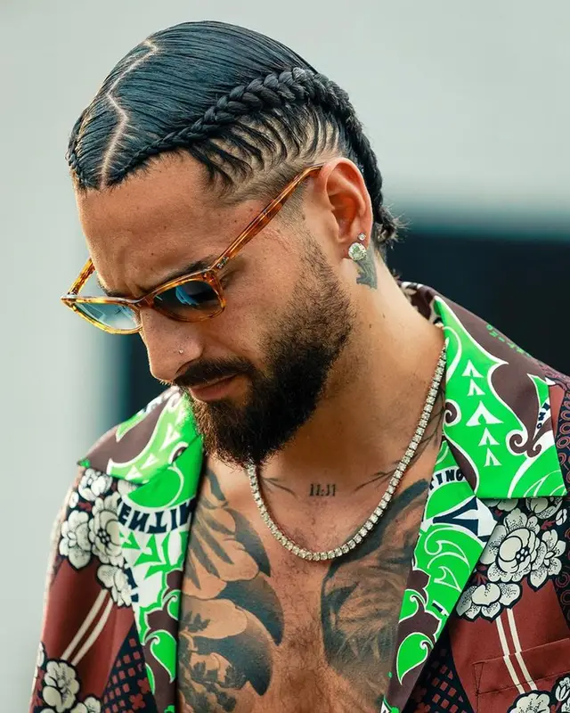 Maluma outfit in Valentino and Ray-Ban, 2023