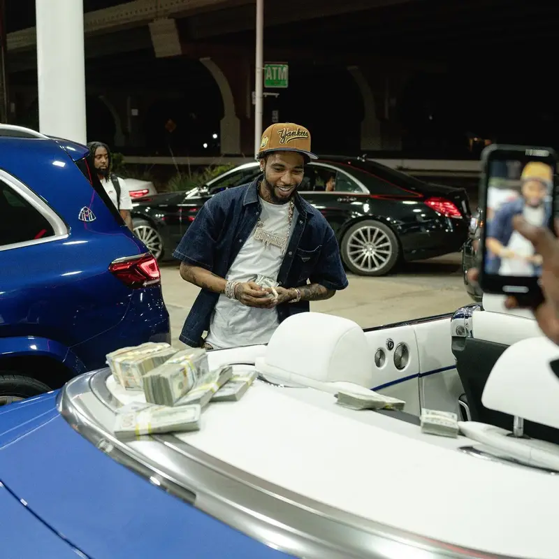 Key Glock outfit in Prada and New Era, 2023