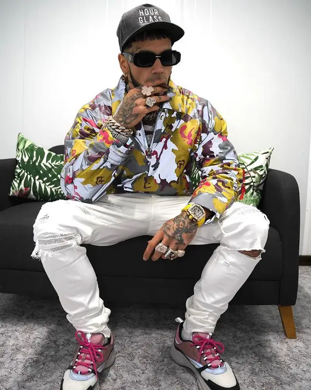 Anuel AA outfit in Dior and Amiri, 2023