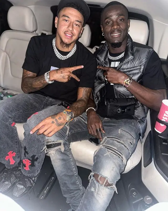 JLingz outfit in Supreme, Chrome Hearts, and Louis Vuitton, 2023