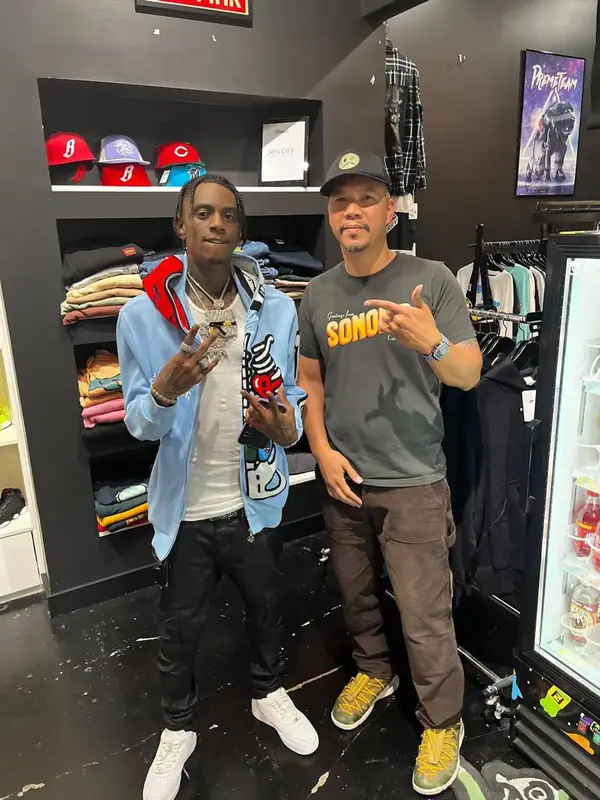 Soulja Boy outfit in Royal Surge, 2023