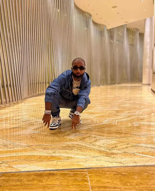 Jas Prince outfit in Les Patrons, 2023
