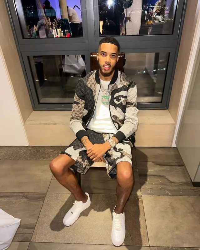 M24 outfit in Louis Vuitton and Nike, 2023
