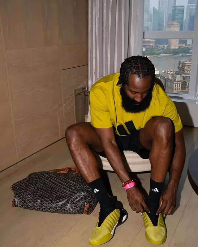 James Harden outfit in Adidas, 2023