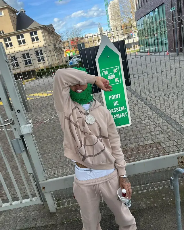 Zola outfit in Named Collective, Louis Vuitton, and Calvin Klein, 2023