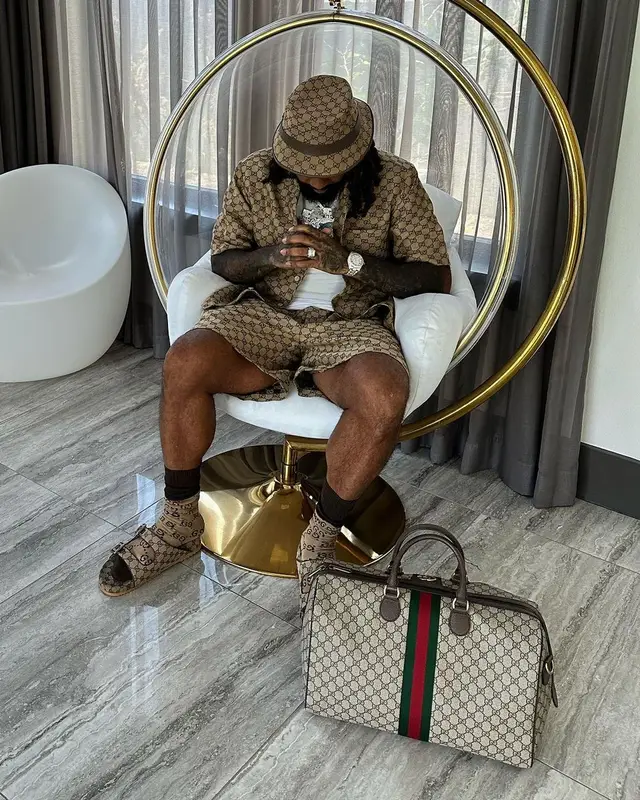 Money Man outfit in Gucci, 2023