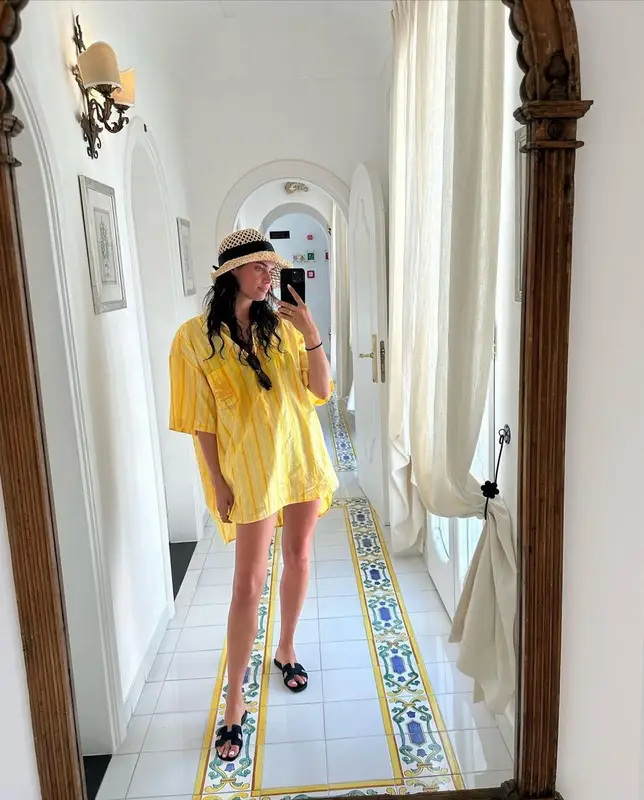Sara Sampaio outfit in Etro, Prada, and Hermes, 2023