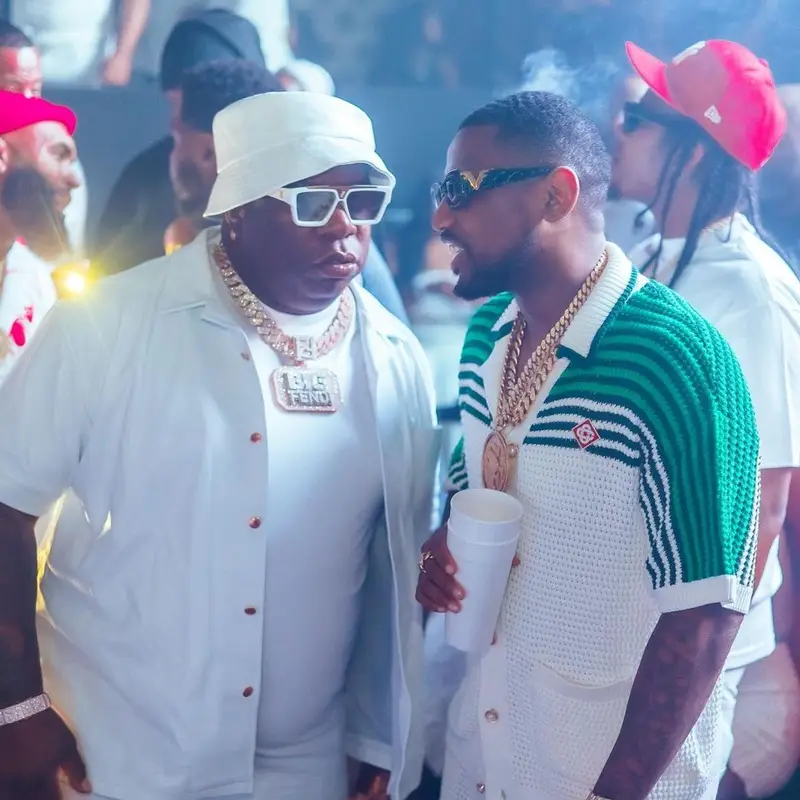 Fabolous outfit in Casablanca and Vintage Frames, 2023