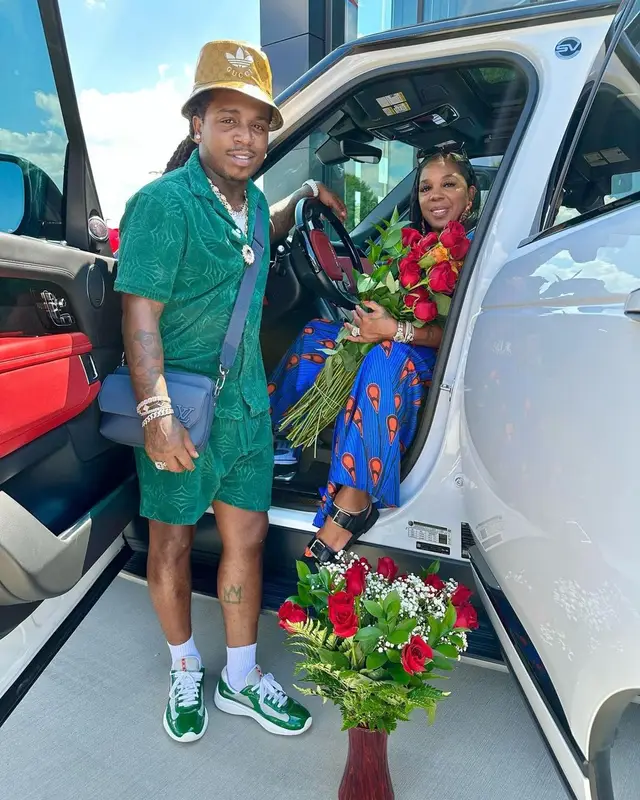 Jacquees outfit in Forever 21, Gucci, and Adidas, 2023