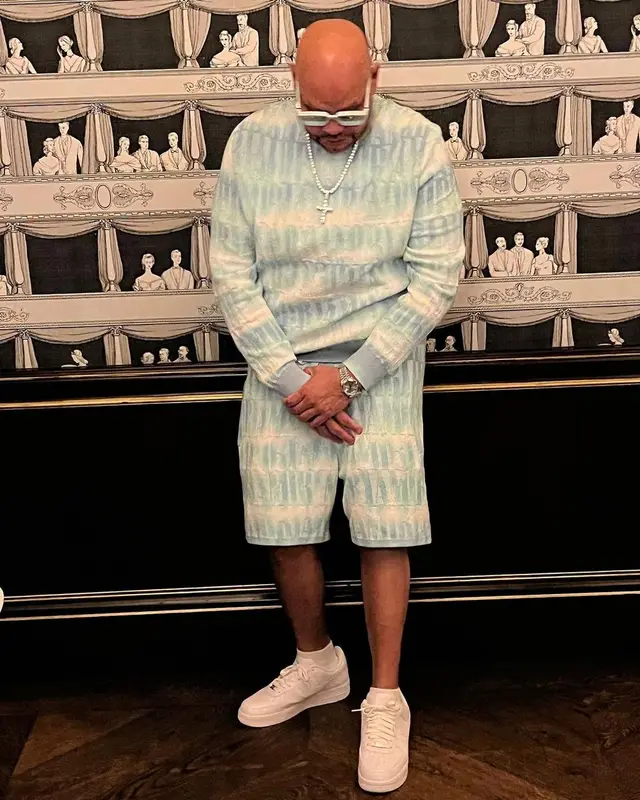 Fat Joe outfit in Amiri, Nike, and Louis Vuitton, 2023