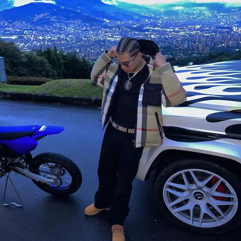 Ryan Castro outfit in Burberry and Timberland, 2023