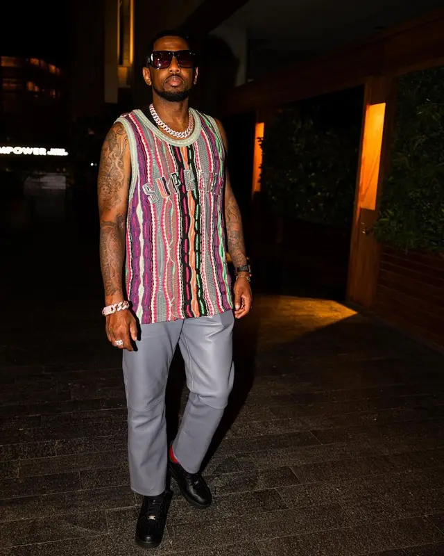 Fabolous outfit in Supreme, Nike, and Vintage Frames, 2023