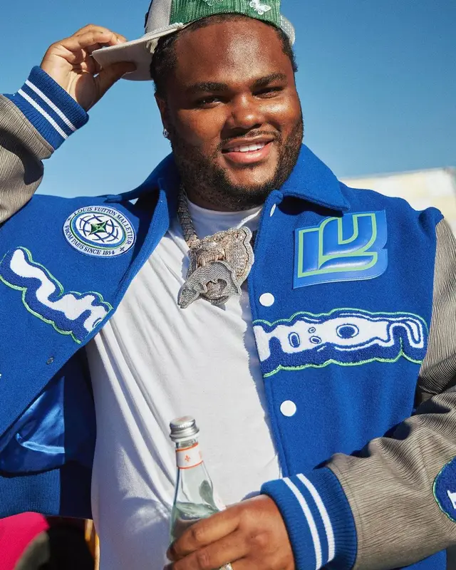 Tee Grizzley outfit in Louis Vuitton and Valabasas, 2023