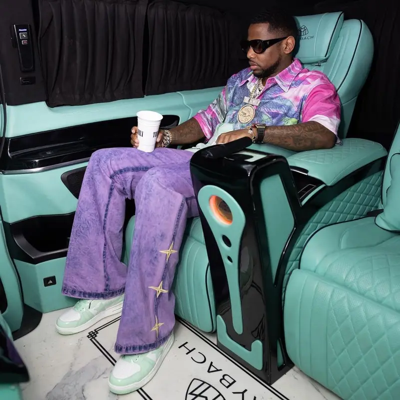 Fabolous outfit in Who Decides War, Fresh I Am, and Vintage Frames, 2023