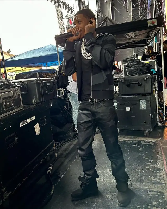 A Boogie Wit Da Hoodie outfit in Elias, 2023