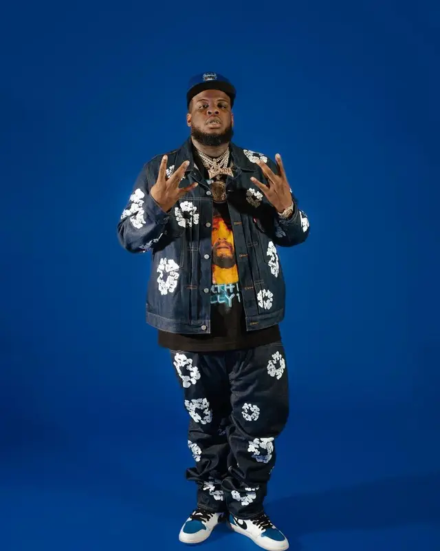 Maxo Kream outfit in Denim Tears, Levi’s, and Nike, 2023