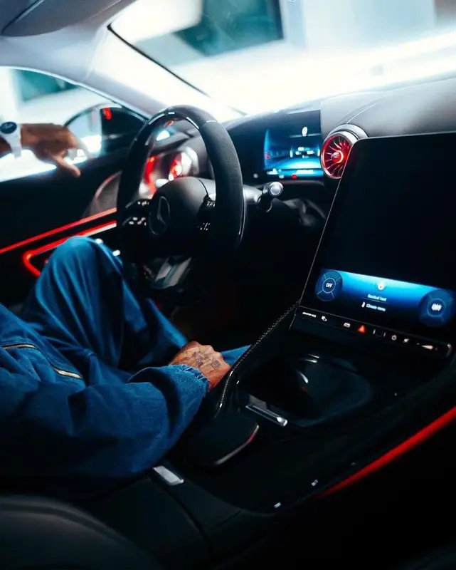 Lewis Hamilton outfit in Tommy Hilfiger and Puma, 2023