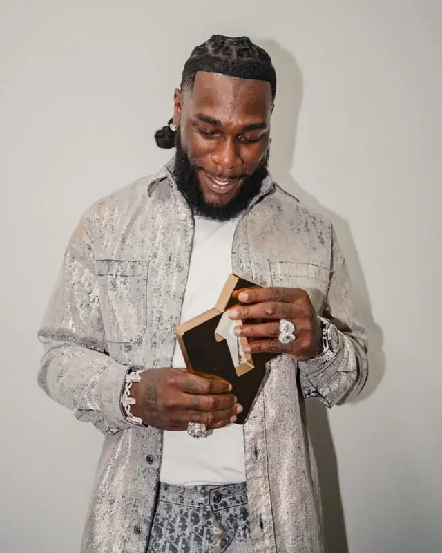 Burna Boy outfit in Dior and Timberland, 2023