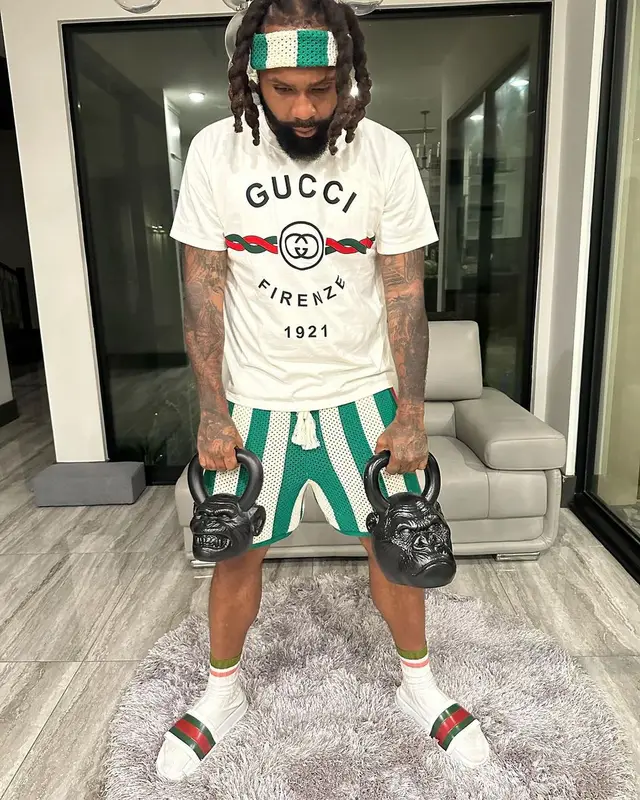 Money Man outfit in Gucci, 2023