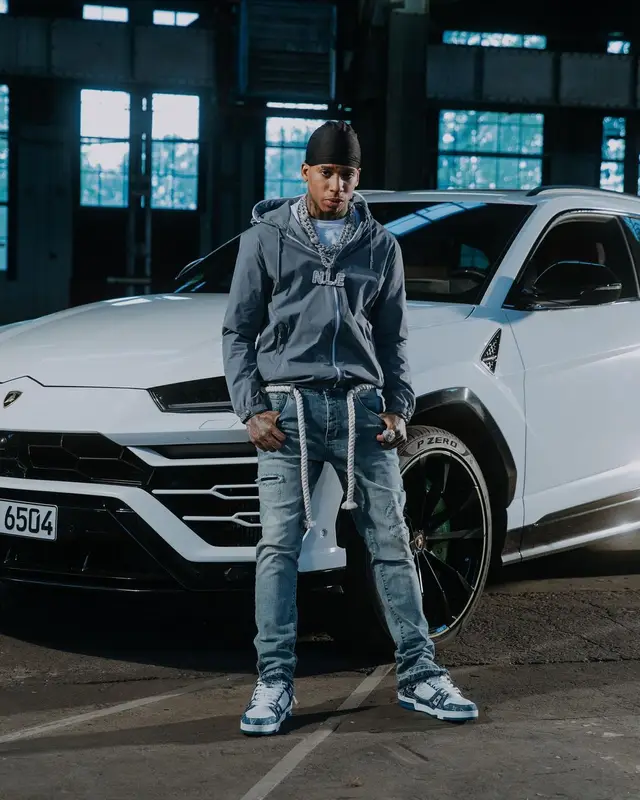 NLE Choppa outfit in Lorenzo Veratti and Louis Vuitton, 2023