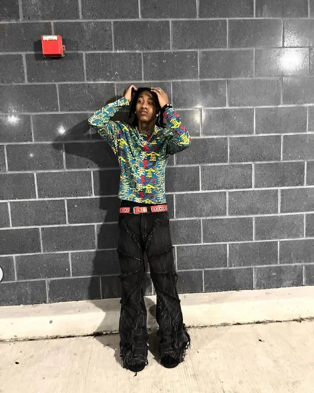 Lil Benny outfit in Cyvist, 2023