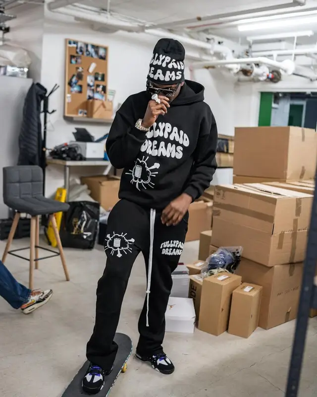 Bobby Shmurda outfit in Nike and Fullypaid, 2023