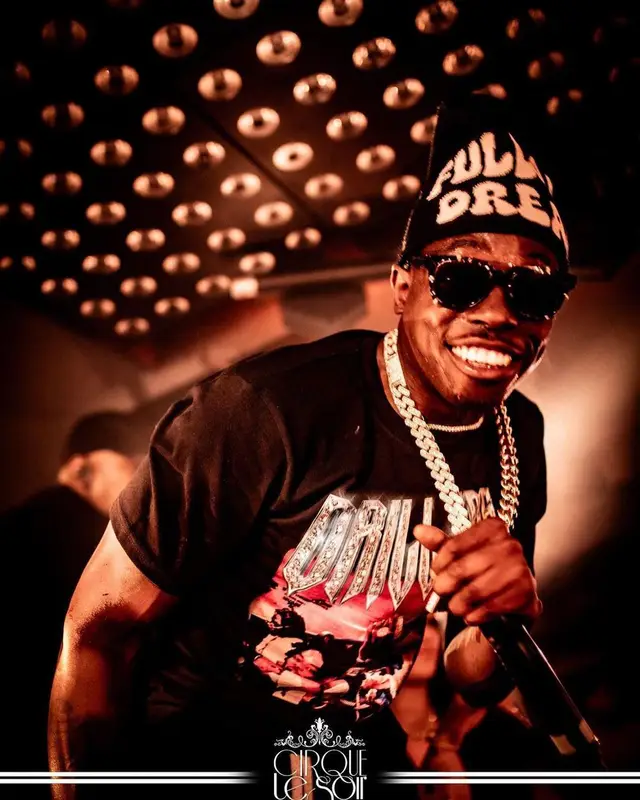Bobby Shmurda outfit in Nike and Fullypaid, 2023