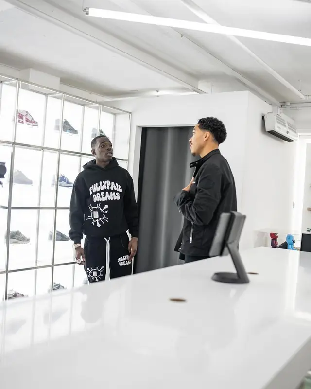 Bobby Shmurda outfit in Nike and Fullypaid, 2023