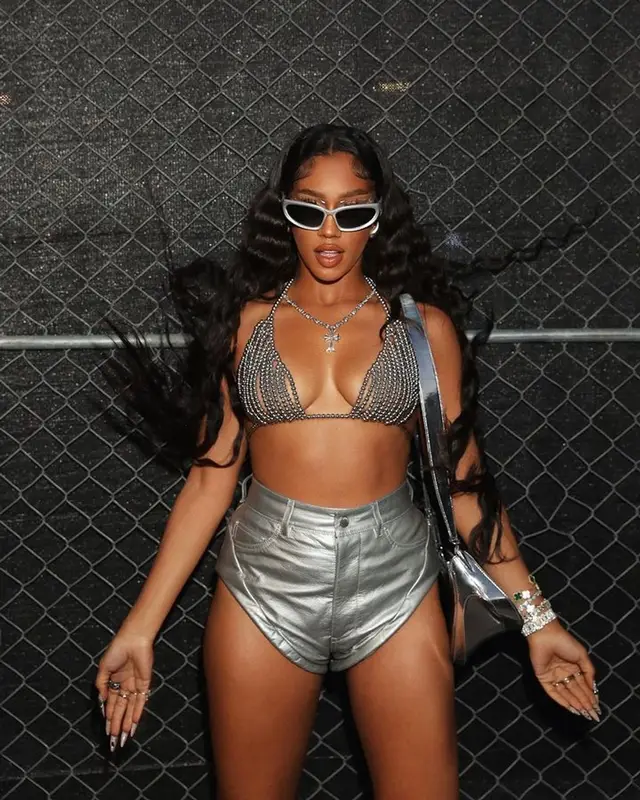 Bia outfit in Mugler and Balenciaga, 2023