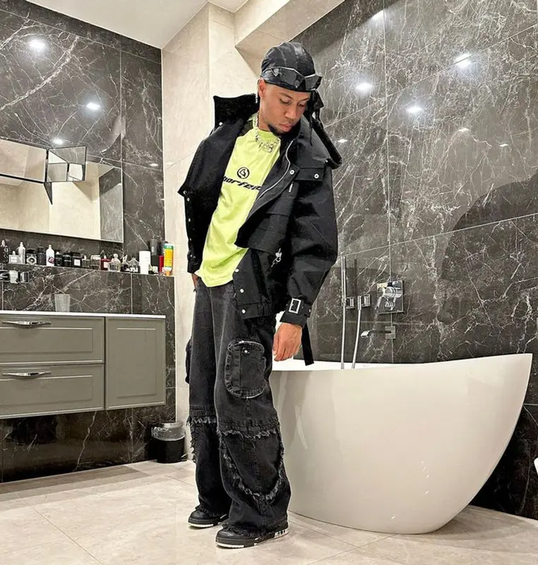 Sidney Friede outfit in Trendt Vision, Louis Vuitton, and Givenchy, 2023