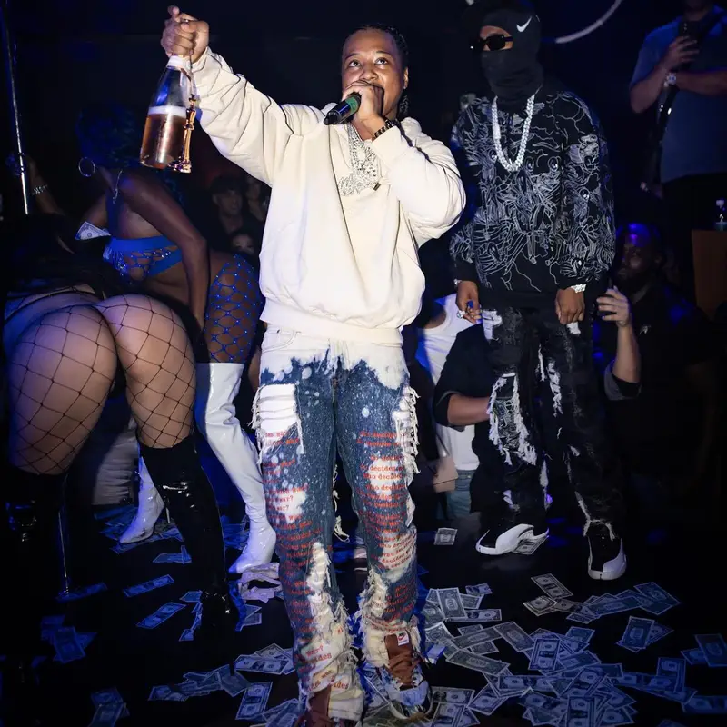 Pressa outfit in Jacquemus, Who Decides War, and Nike, 2023