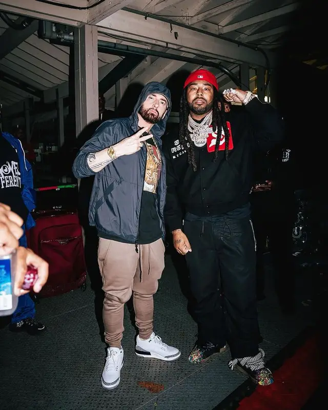 Icewear Vezzo outfit in Supreme, Palm Angels, and New Era, 2023