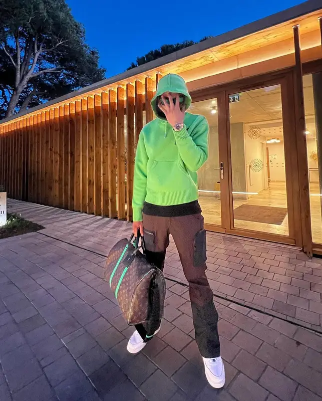 Oboy outfit in Ami Alexandre Mattiussi, Nike, and Louis Vuitton, 2023