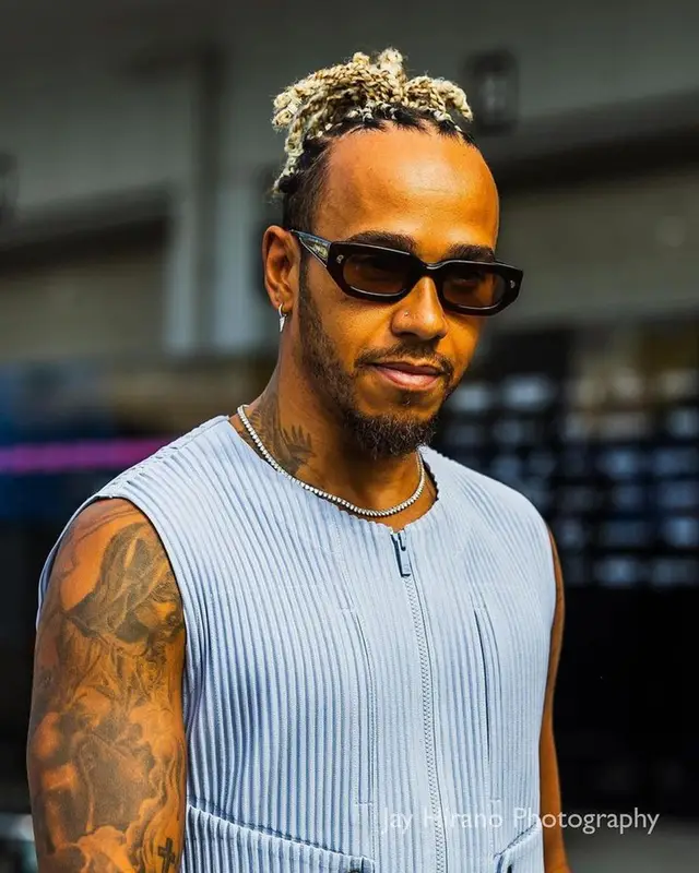 Lewis Hamilton outfit in Issey Miyake, Dior, and Nanushka, 2023